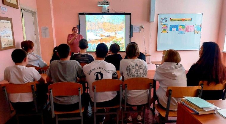 Прошла беседа с учащимися по теме "Весна".